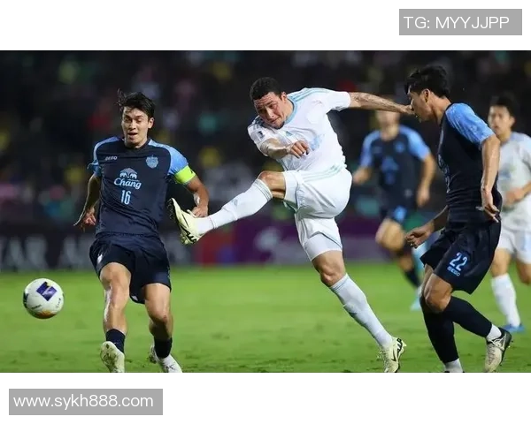 武里南联主场迎战北京中赫国安双方争夺亚冠小组出线权